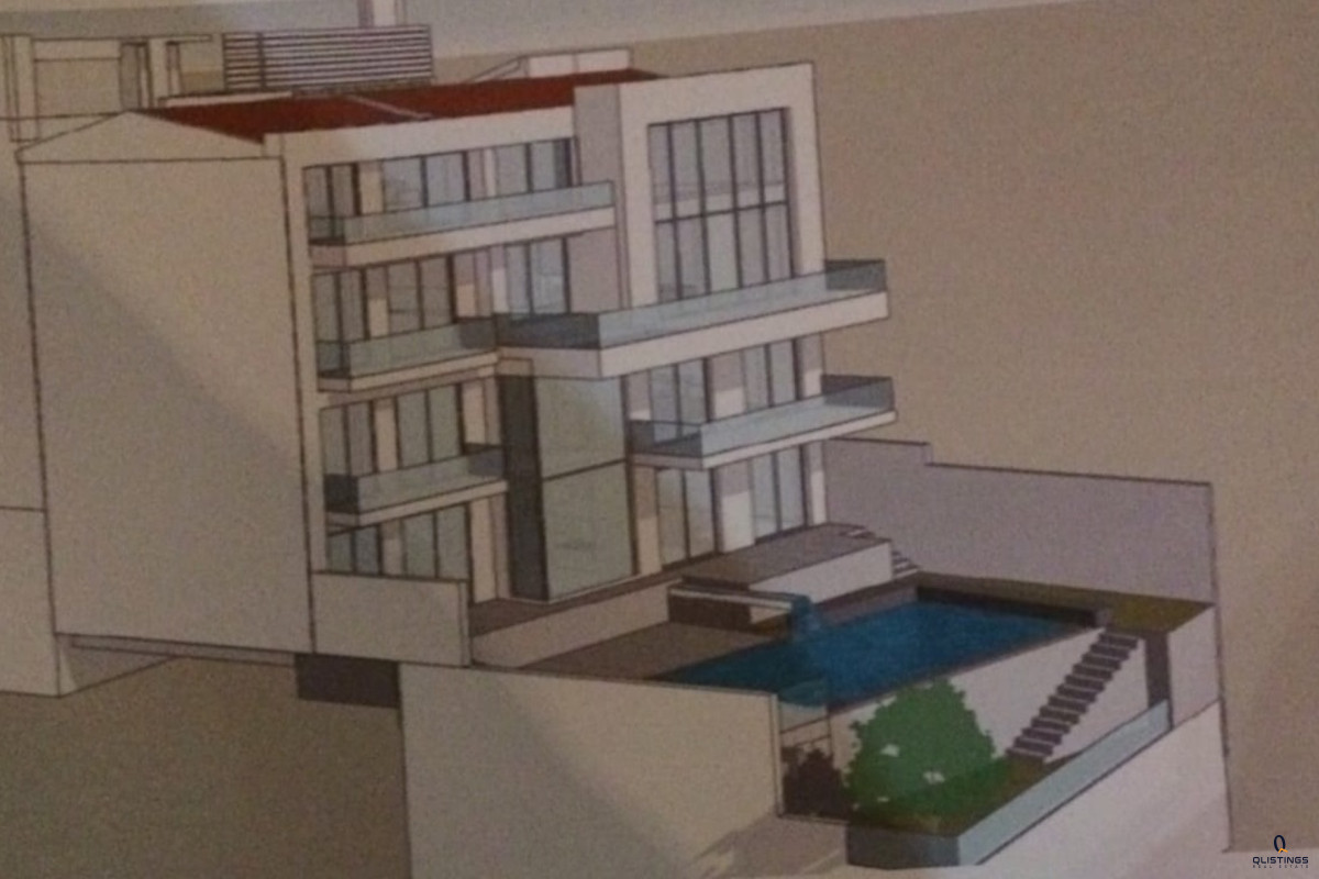 Qlistings - SEMI-FINISHED BUILDING WITH POOL Property Image